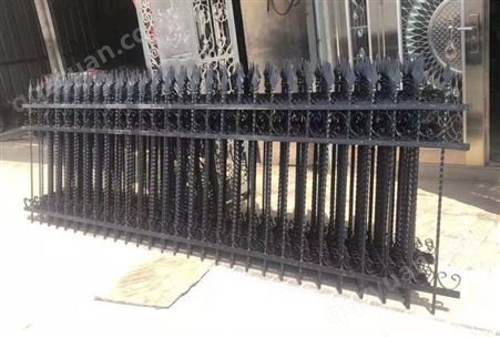 北京铁艺花架鸟笼铝艺围栏不锈钢楼梯扶手垃圾分类架