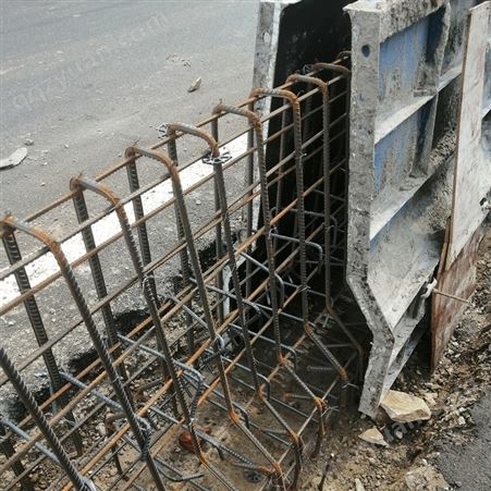 防撞墙钢模板 混凝土混凝土防撞护栏模具 售后咨询