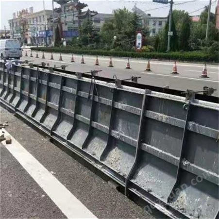 防撞墙模具 高速公路混凝土防撞墙钢模板 售后服务