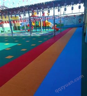 幼儿园篮球场羽毛球场悬浮地板现货拼装防滑运动地板
