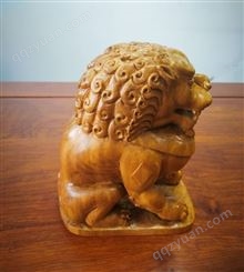 印度迈索尔老山檀手工雕刻狮子风水摆件 
