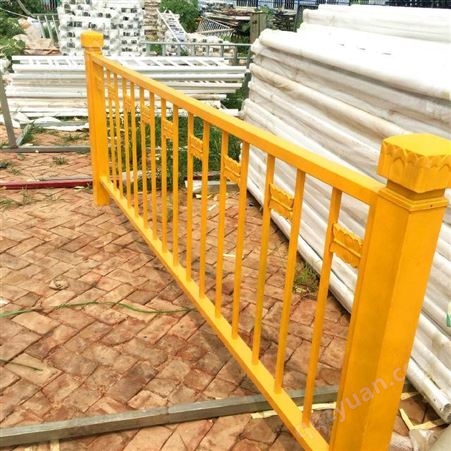 文叔黄金道路护栏 锌钢交通市政隔离围栏 金色莲花防护栏杆